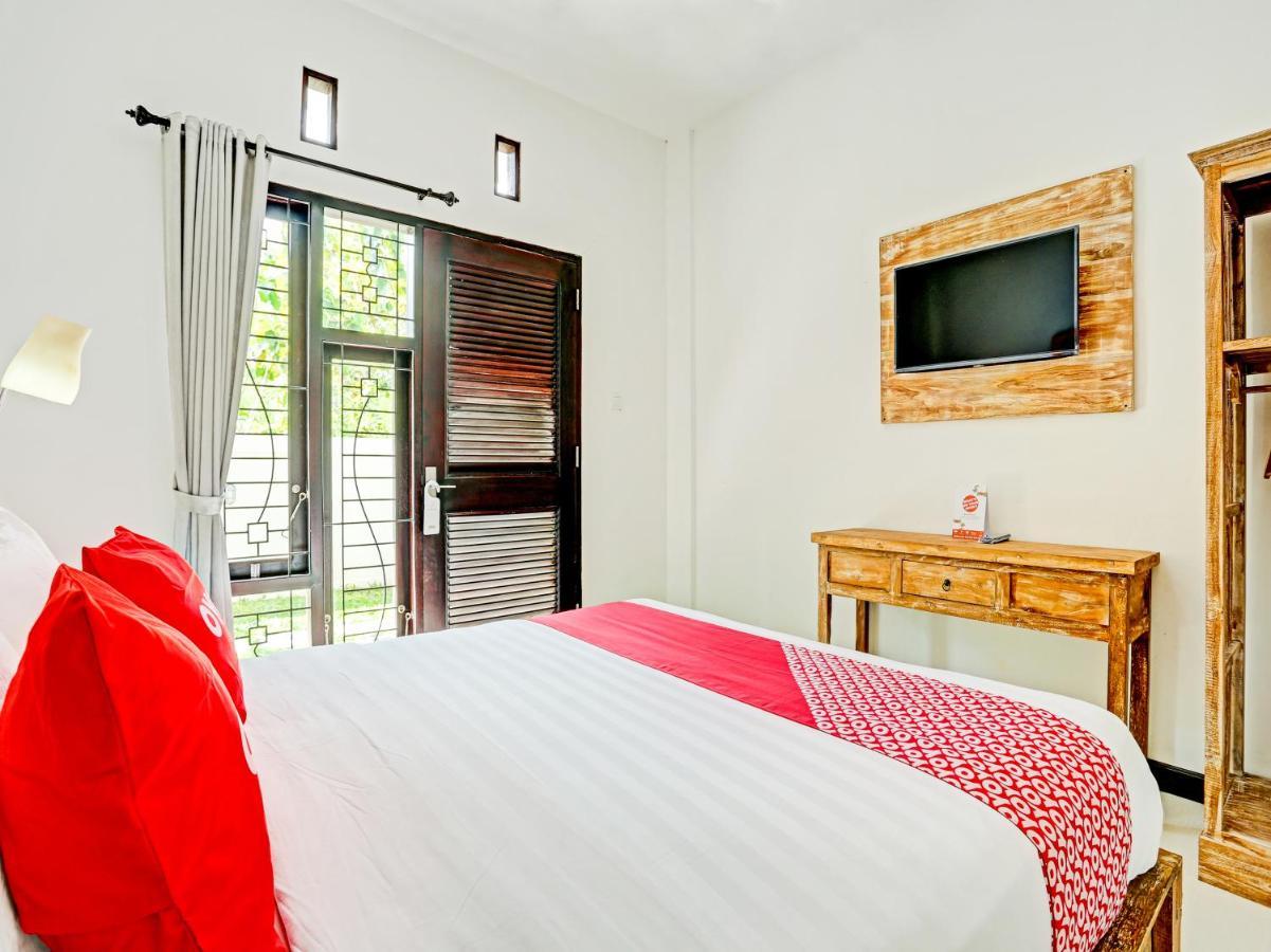 Oyo 91123 Madhava 108 Hotel Ungasan Екстериор снимка